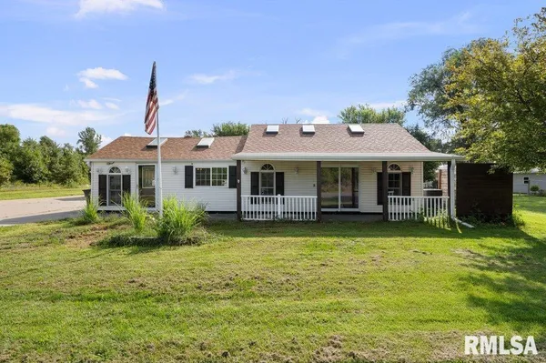 $275,000 | 705 13th Street West, Milan, IL 61264