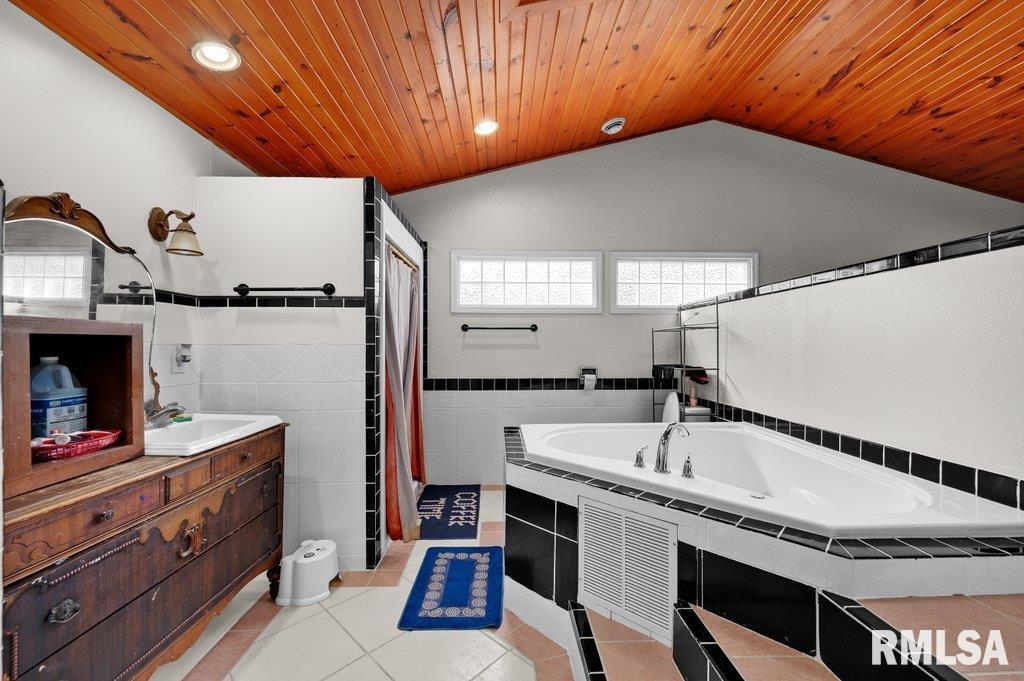 705 13th Street West Milan, IL 61264 - Photo 24 of 31