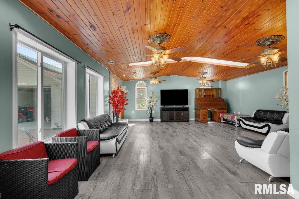 705 13th Street West Milan, IL 61264 - Photo 8 of 31