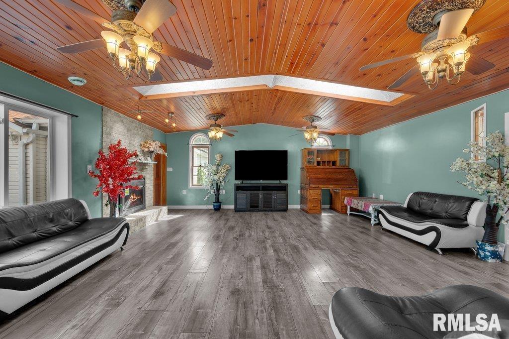 705 13th Street West Milan, IL 61264 - Photo 10 of 31