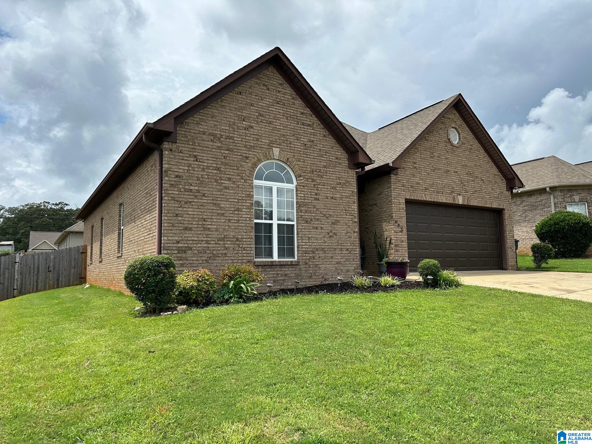 105 Lakeside Way Lincoln, AL 35096 - Photo 4 of 28