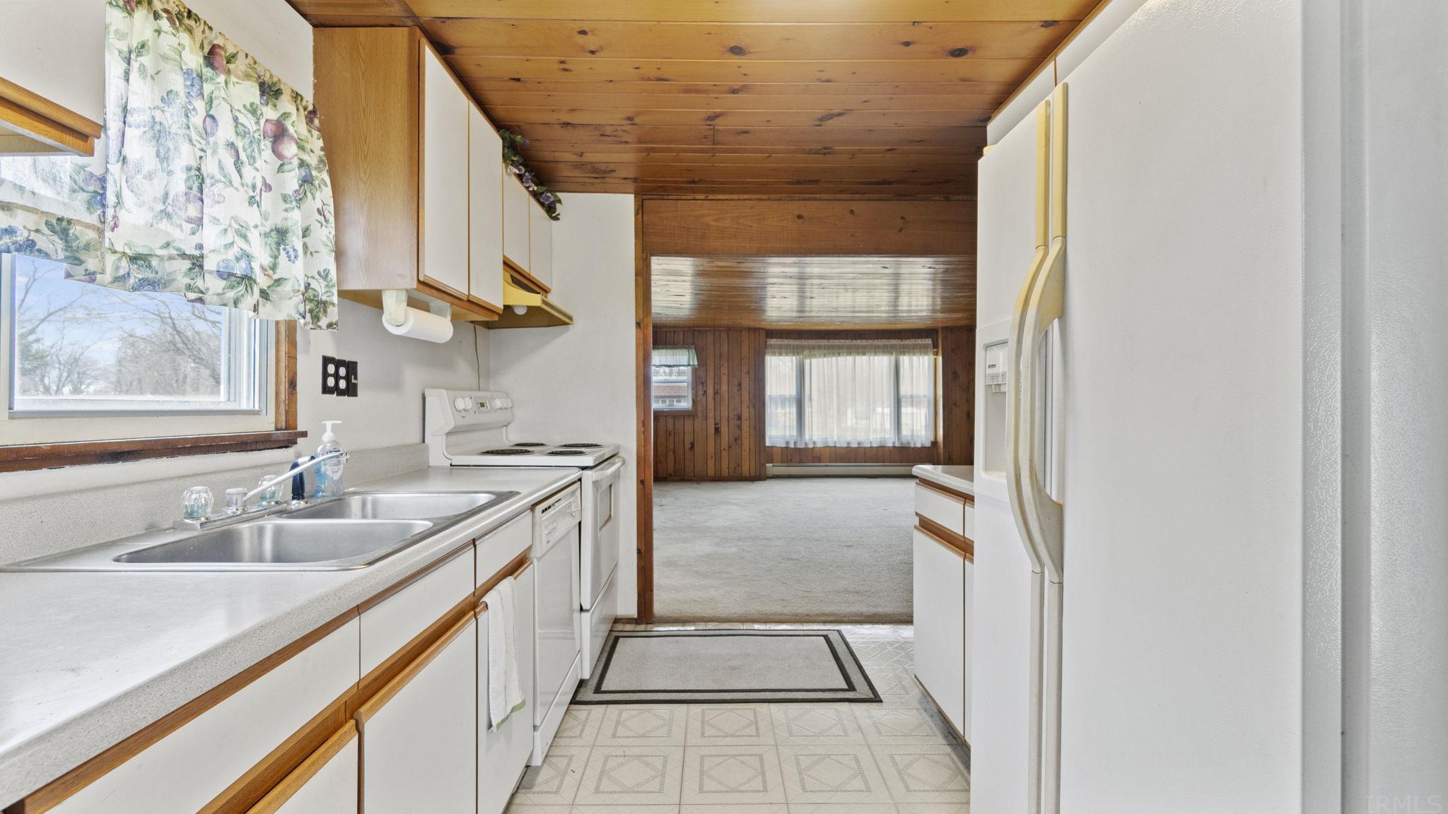 205 Worth Road Auburn, IN 46706 - Photo 11 of 22 Gallery Image 11