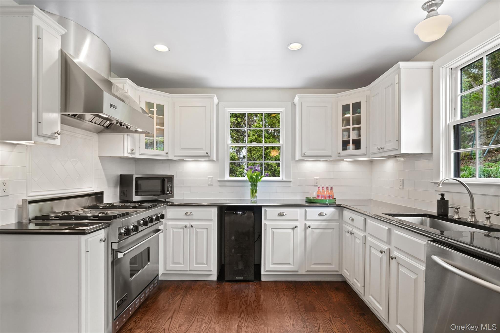 29 Wellyn Road Bronxville, NY 10708 - Photo 9 of 27