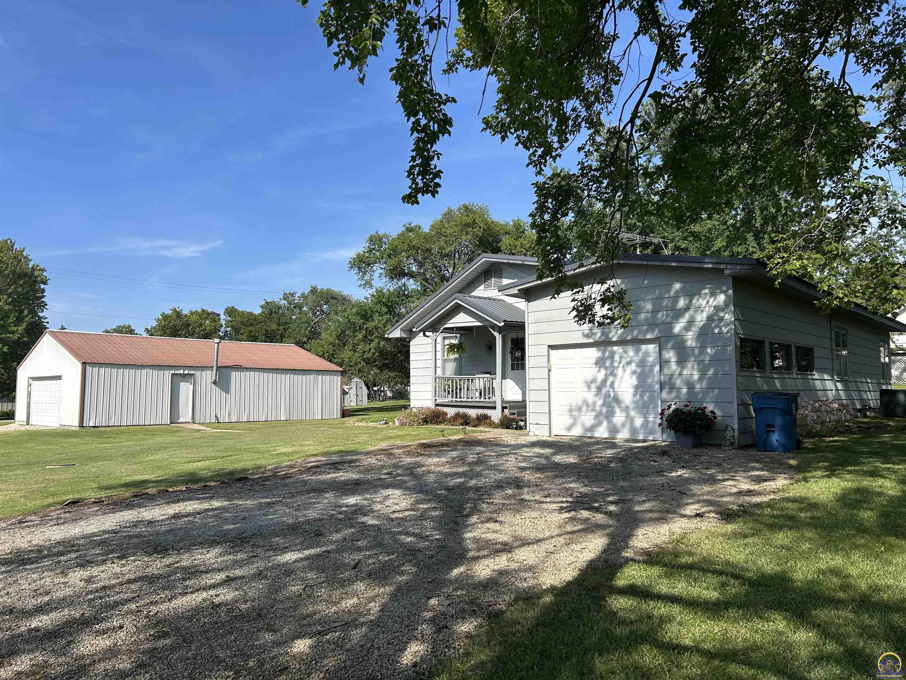 608 4th Street Madison, KS 66860 - Photo 1 of 24