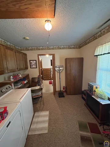 $139,900 | 608 4th Street, Madison, KS 66860