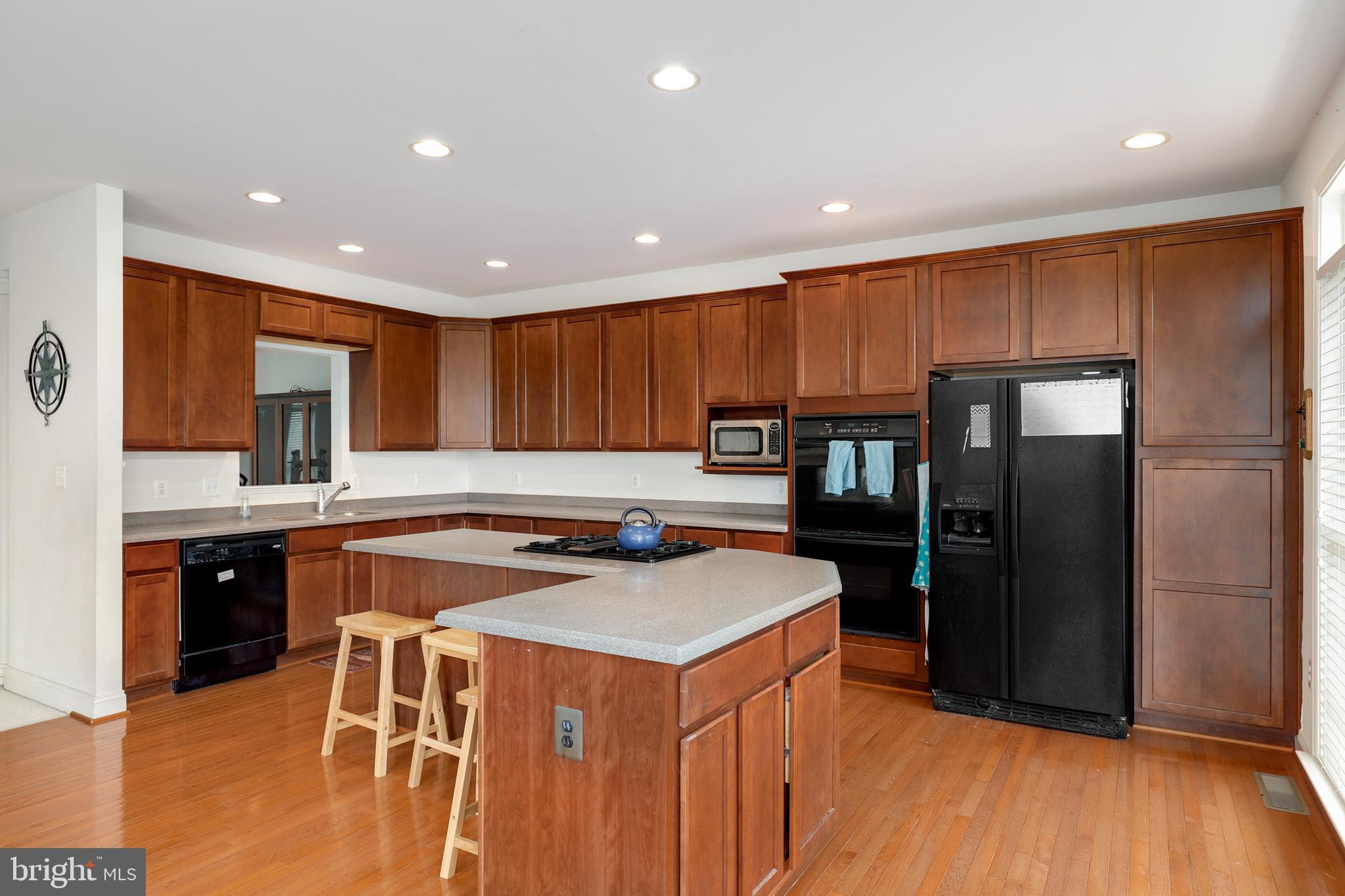 25862 Commons Square Chantilly, VA 20152 - Photo 13 of 42
