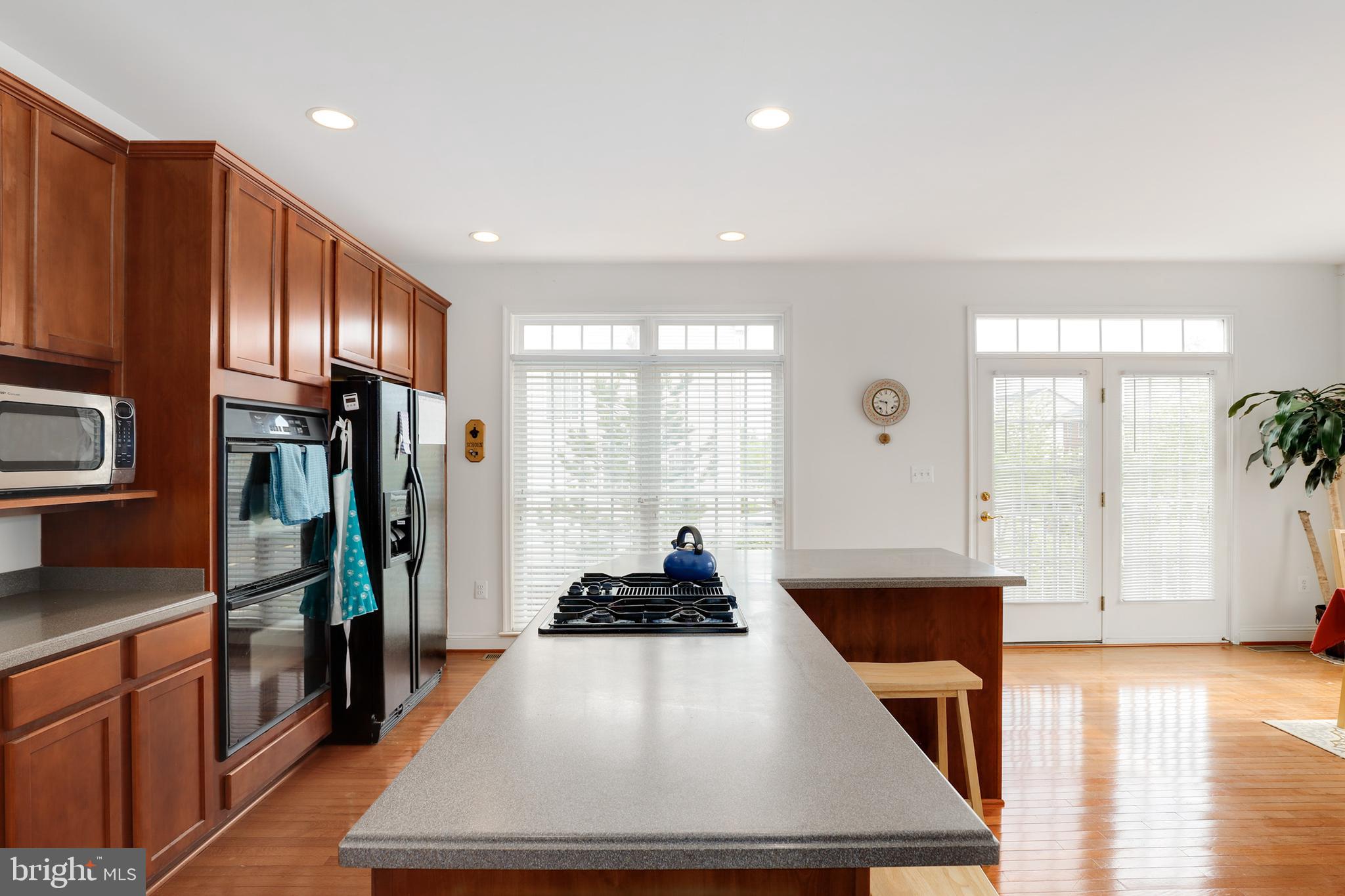 25862 Commons Square Chantilly, VA 20152 - Photo 17 of 42