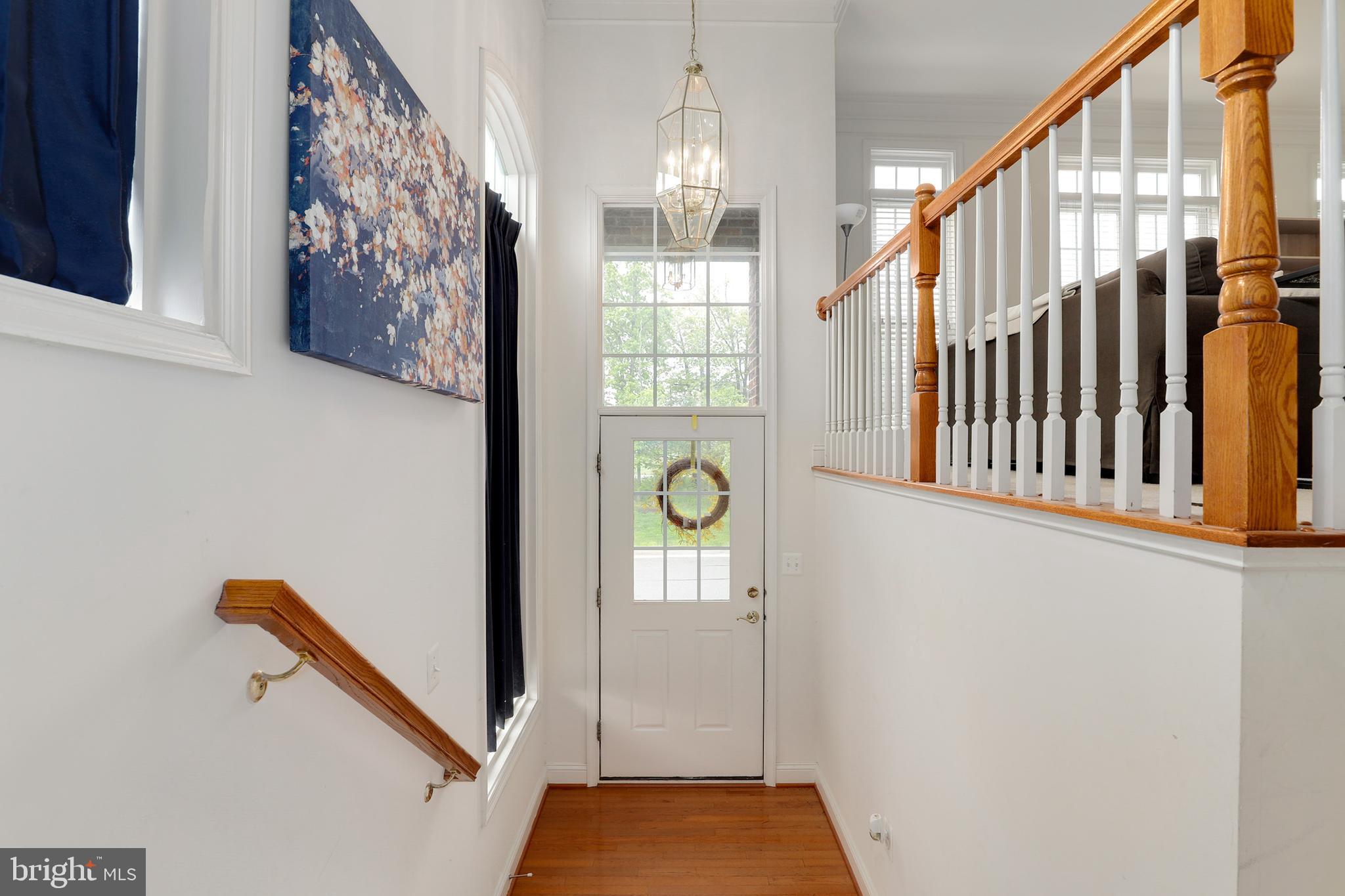 25862 Commons Square Chantilly, VA 20152 - Photo 3 of 42