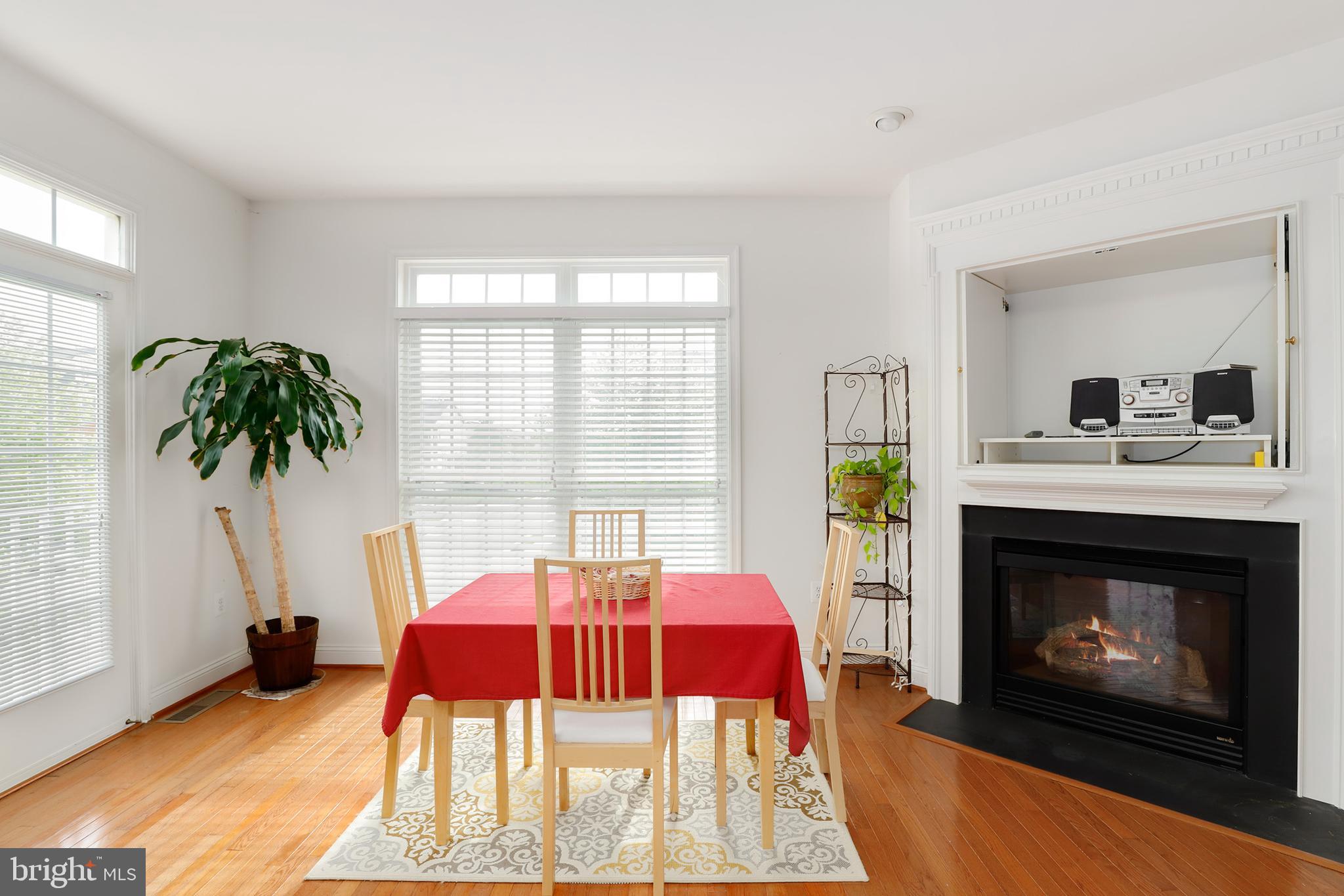 25862 Commons Square Chantilly, VA 20152 - Photo 21 of 42