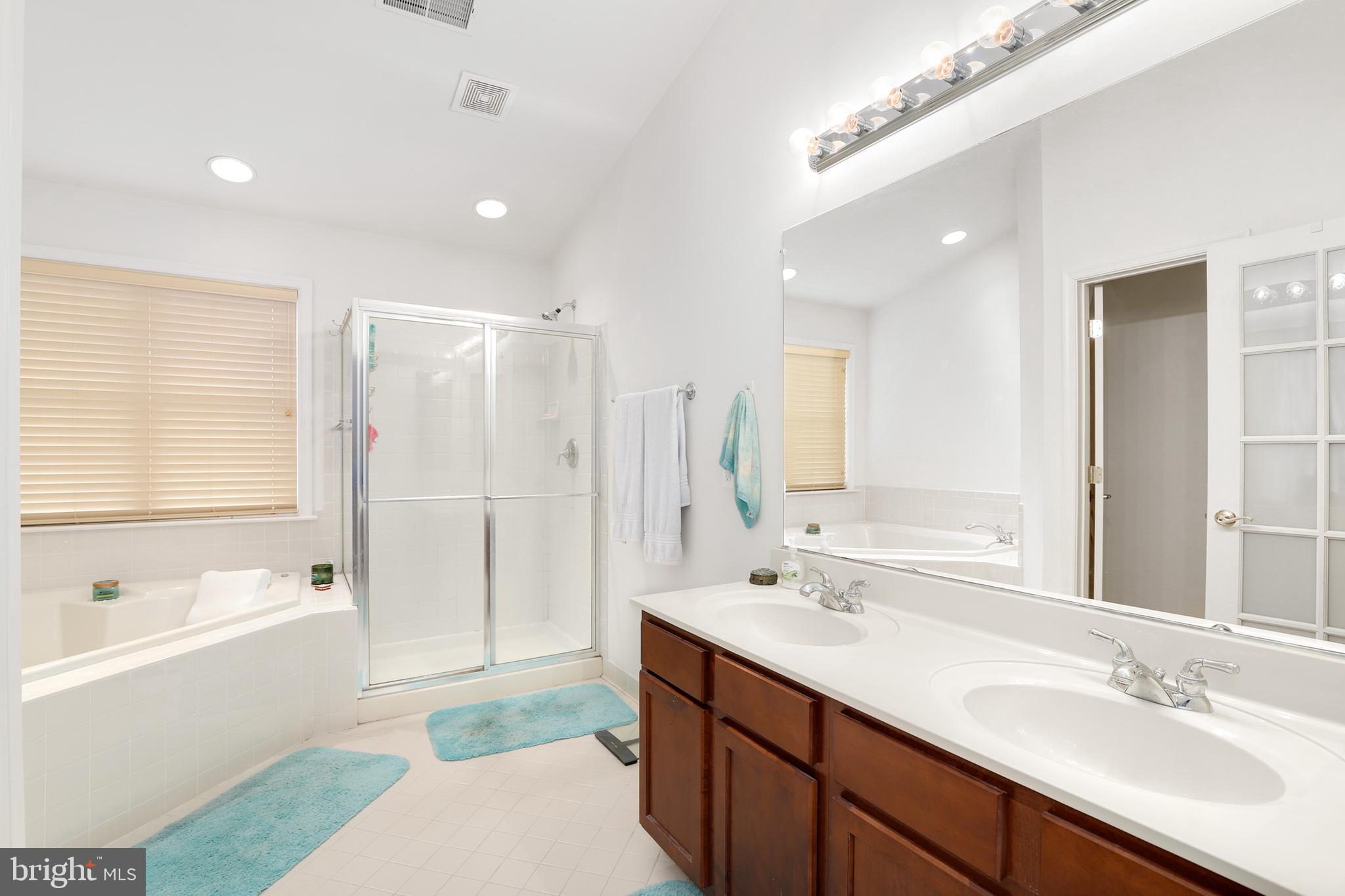 25862 Commons Square Chantilly, VA 20152 - Photo 29 of 42