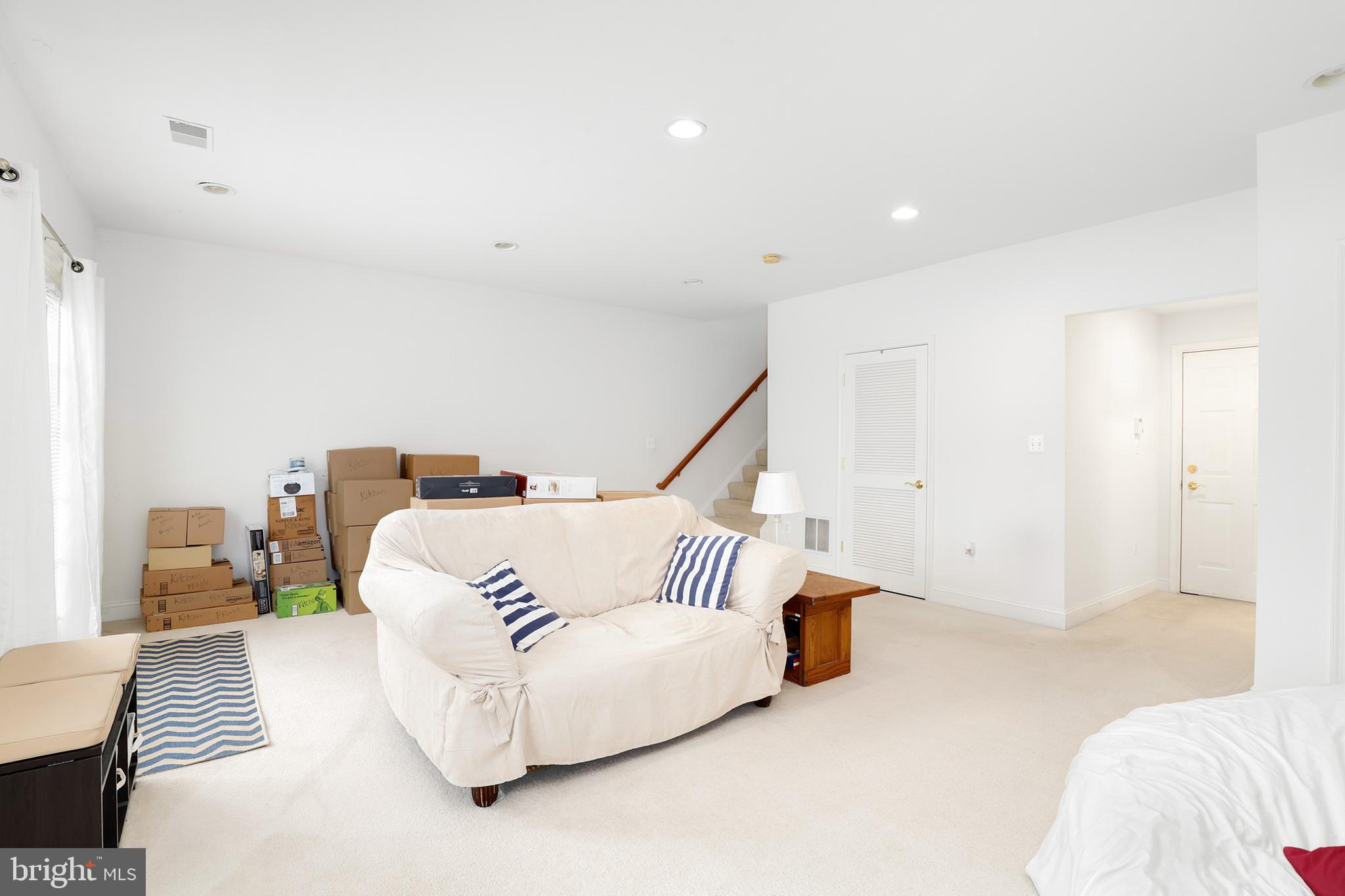 25862 Commons Square Chantilly, VA 20152 - Photo 37 of 42