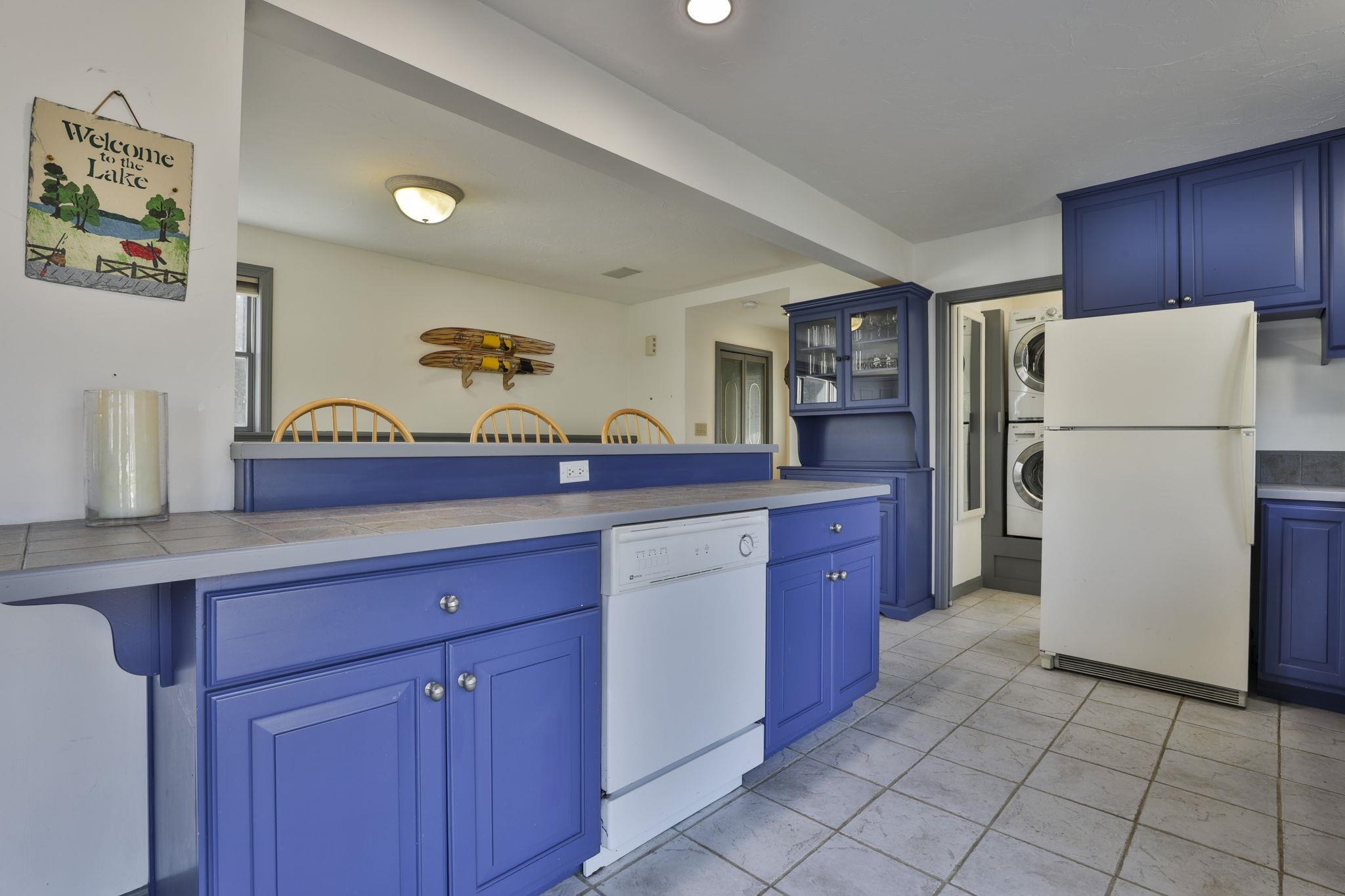 105 Conleys Grove Road Derry, NH 03038 - Photo 19 of 40