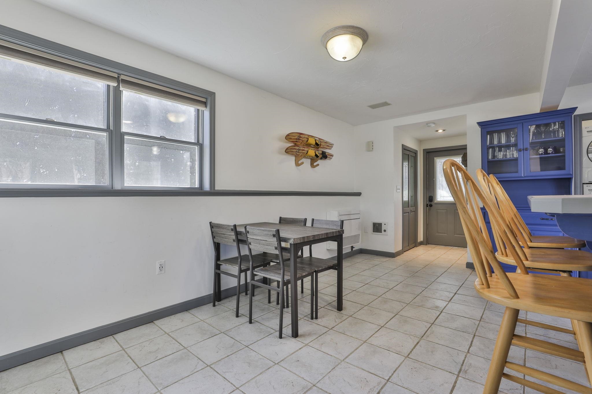 105 Conleys Grove Road Derry, NH 03038 - Photo 20 of 40