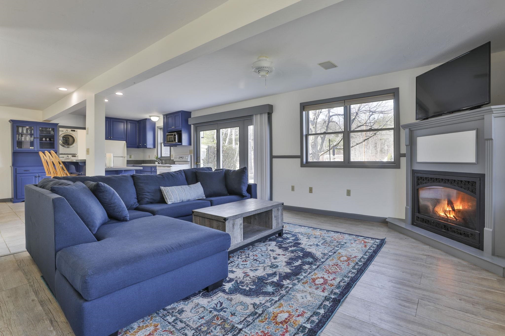 105 Conleys Grove Road Derry, NH 03038 - Photo 26 of 40