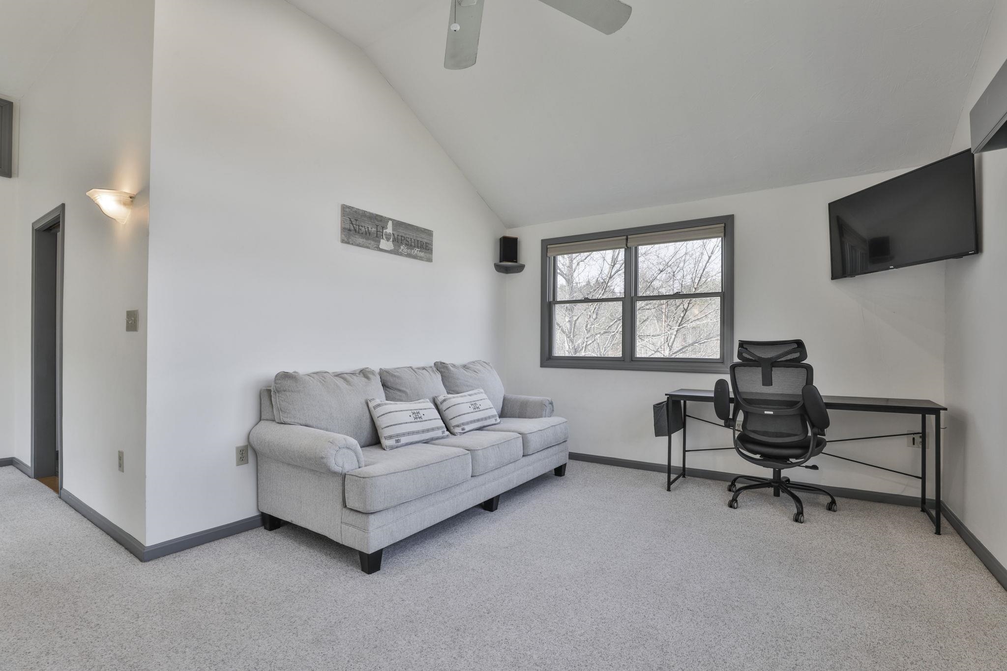 105 Conleys Grove Road Derry, NH 03038 - Photo 30 of 40