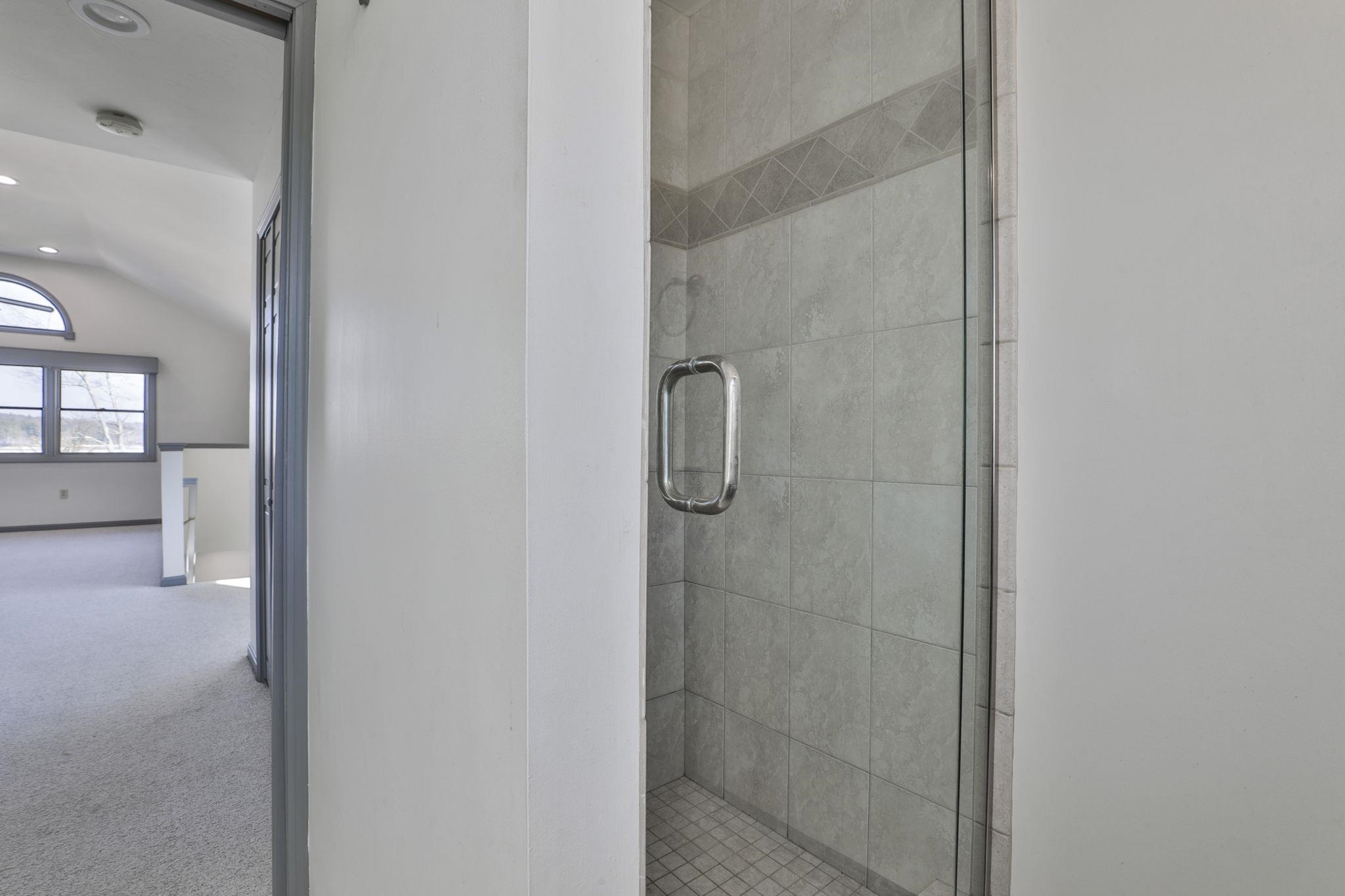 105 Conleys Grove Road Derry, NH 03038 - Photo 36 of 40