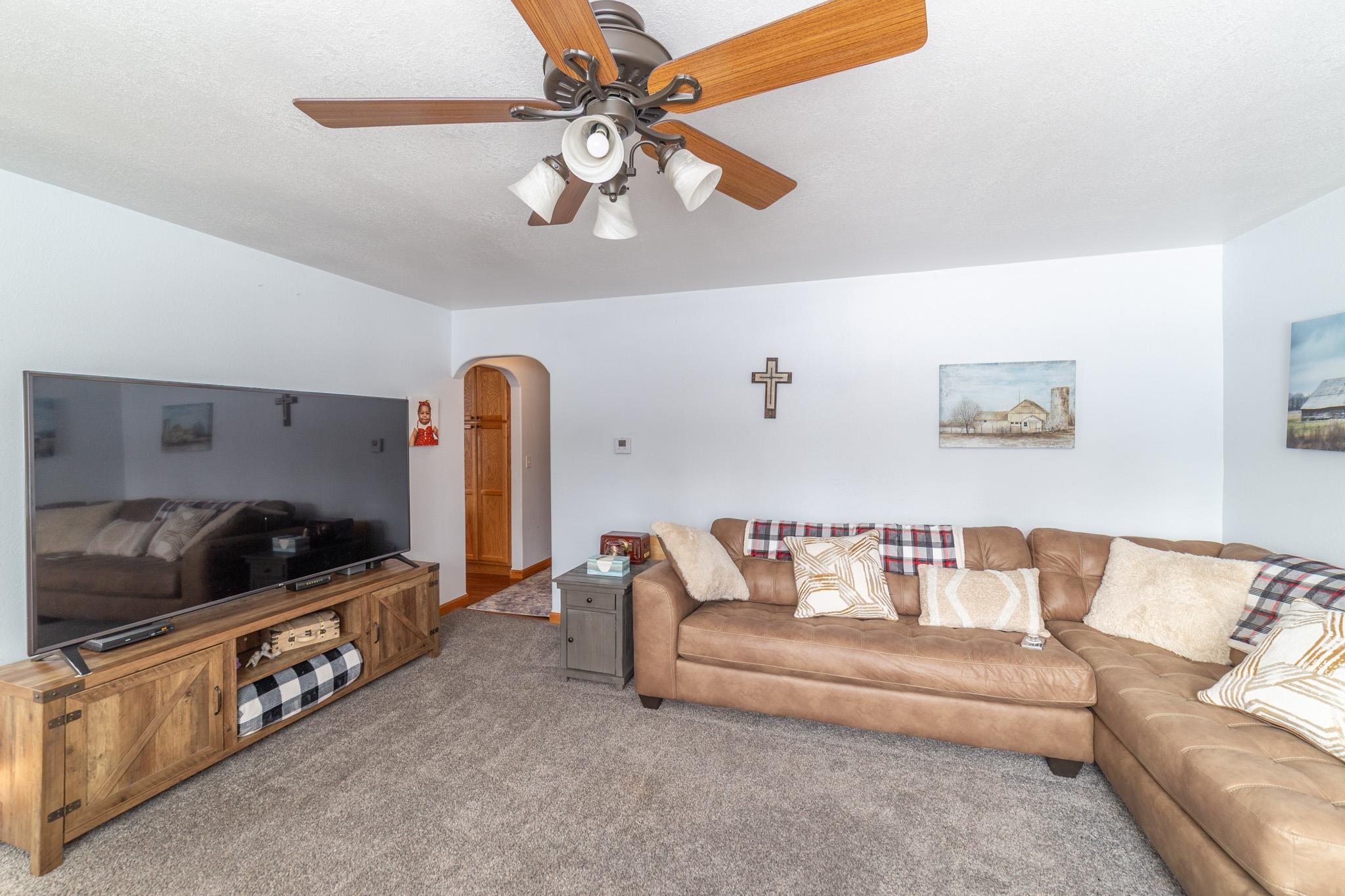 449 North Clinton Street Princeton, WI 54968 - Photo 11 of 42