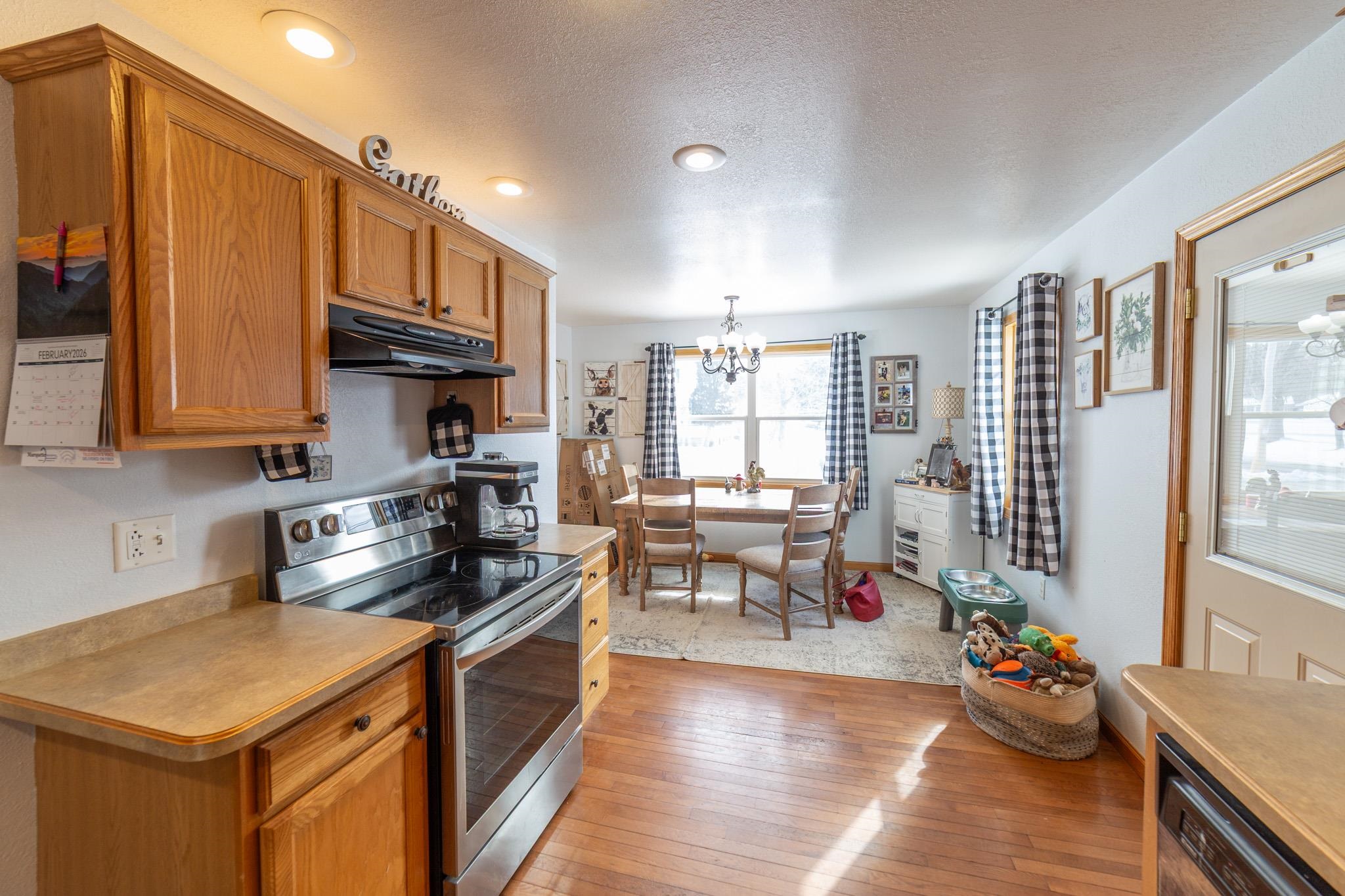 449 North Clinton Street Princeton, WI 54968 - Photo 4 of 42