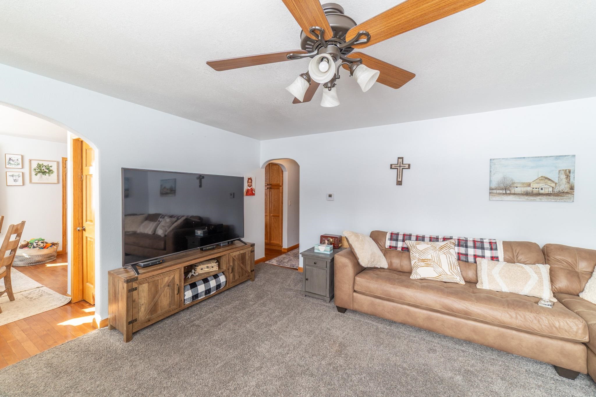 449 North Clinton Street Princeton, WI 54968 - Photo 10 of 42