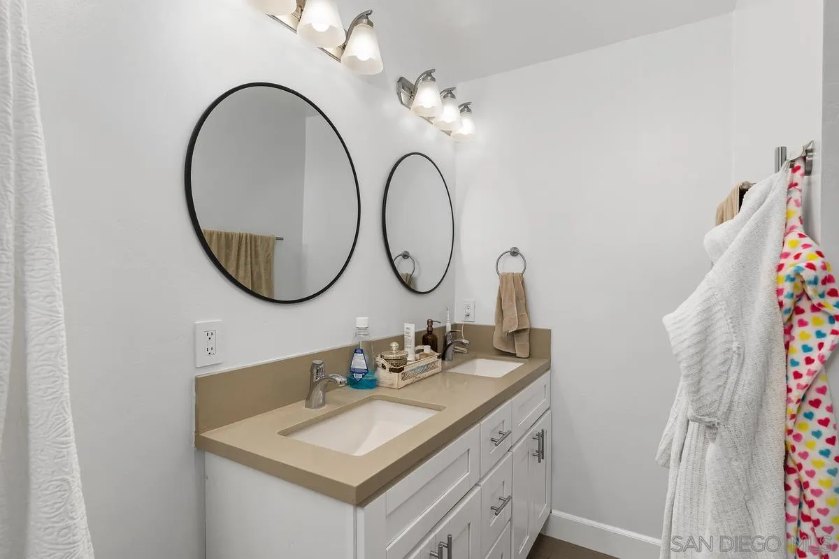 1568 Robyn Road Escondido, CA 92025 - Photo 12 of 25 Gallery Image 12