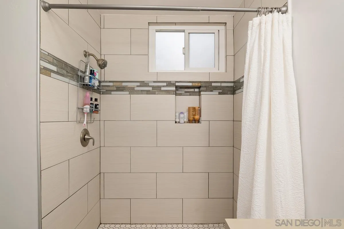 1568 Robyn Road Escondido, CA 92025 - Photo 24 of 25 Gallery Image 24