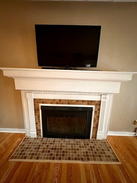 403 16th Street Mendota, IL 61342 - Photo 5 of 17 a stove top oven sitting inside of a kitchen