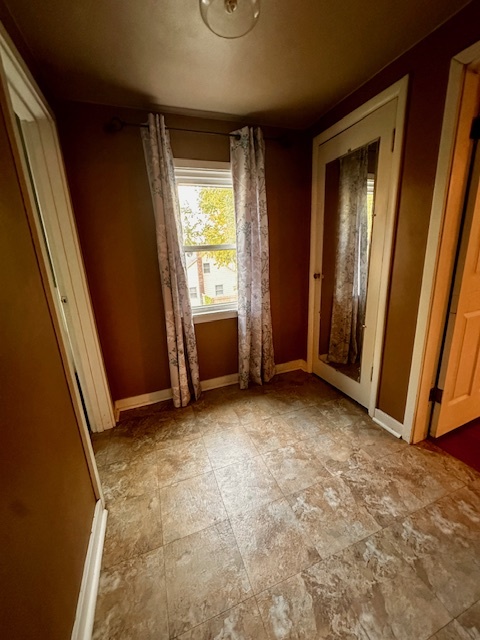 403 16th Street Mendota, IL 61342 - Photo 10 of 17 an empty room with windows