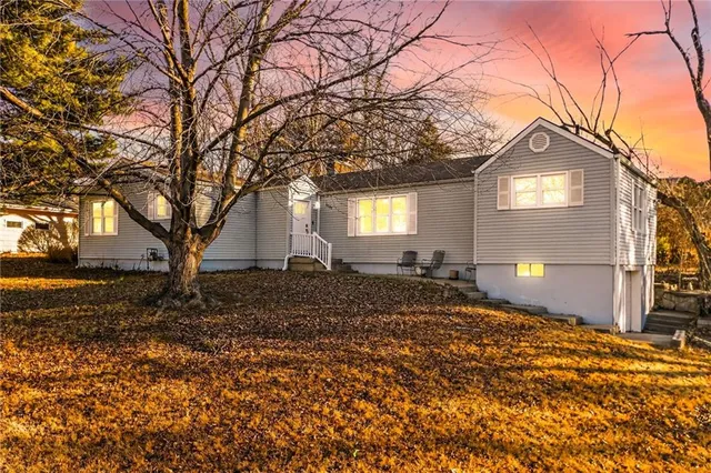 $283,000 | 5405 North Central Street, Kansas City, MO 64118