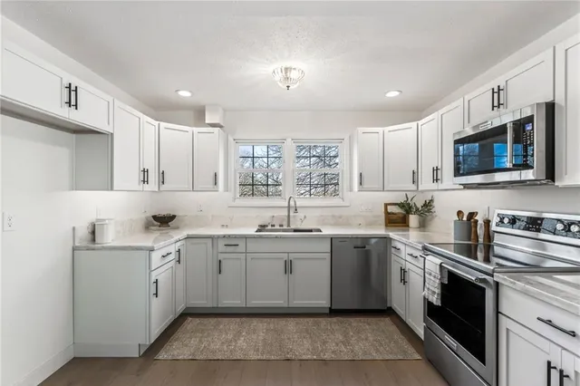 $283,000 | 5405 North Central Street, Kansas City, MO 64118