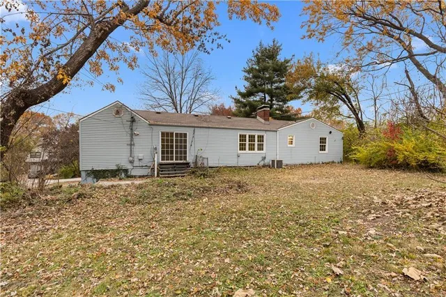 $283,000 | 5405 North Central Street, Kansas City, MO 64118