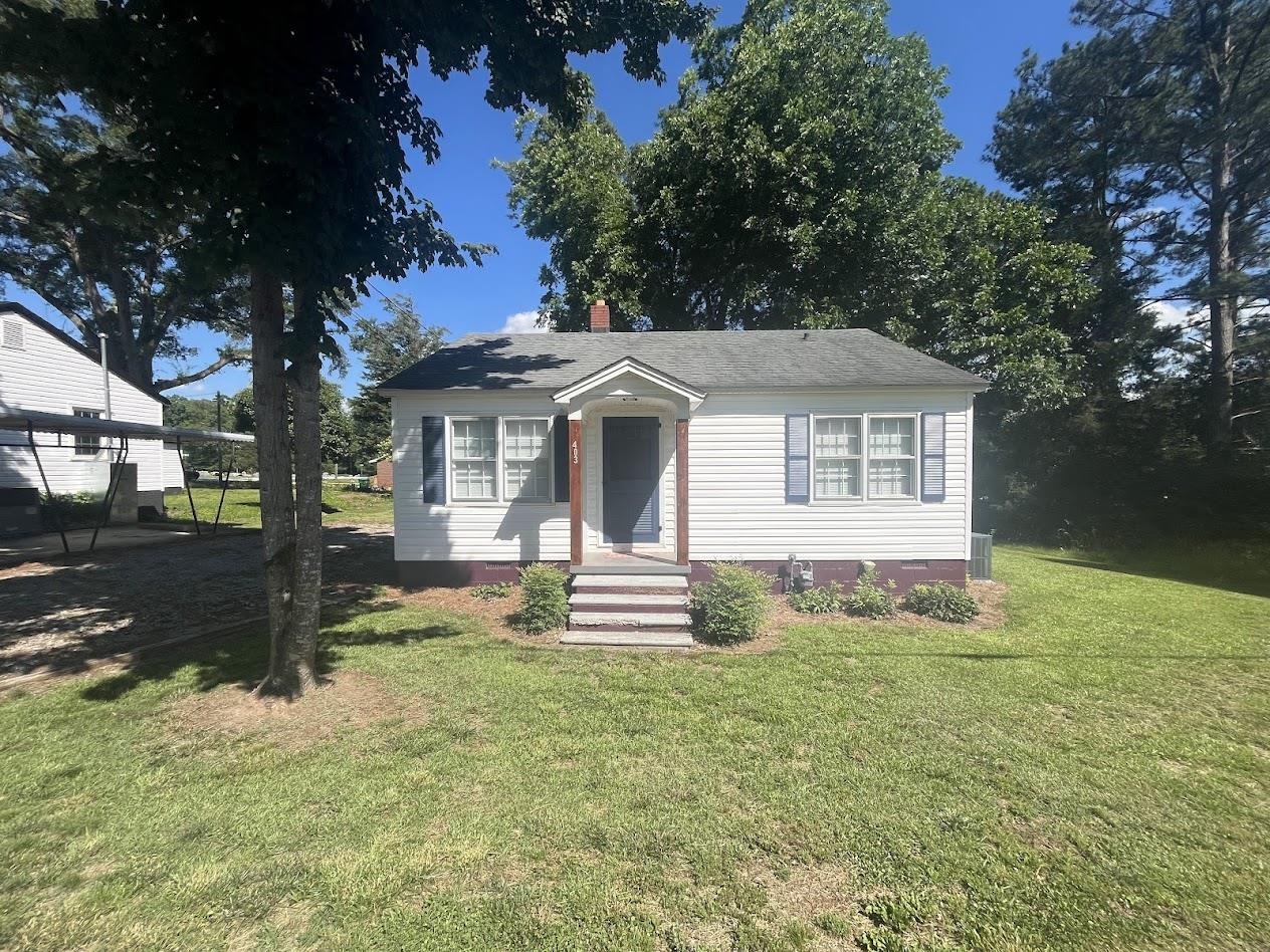 403 Thompson Street Gaffney, SC 29340 - Photo 2 of 32