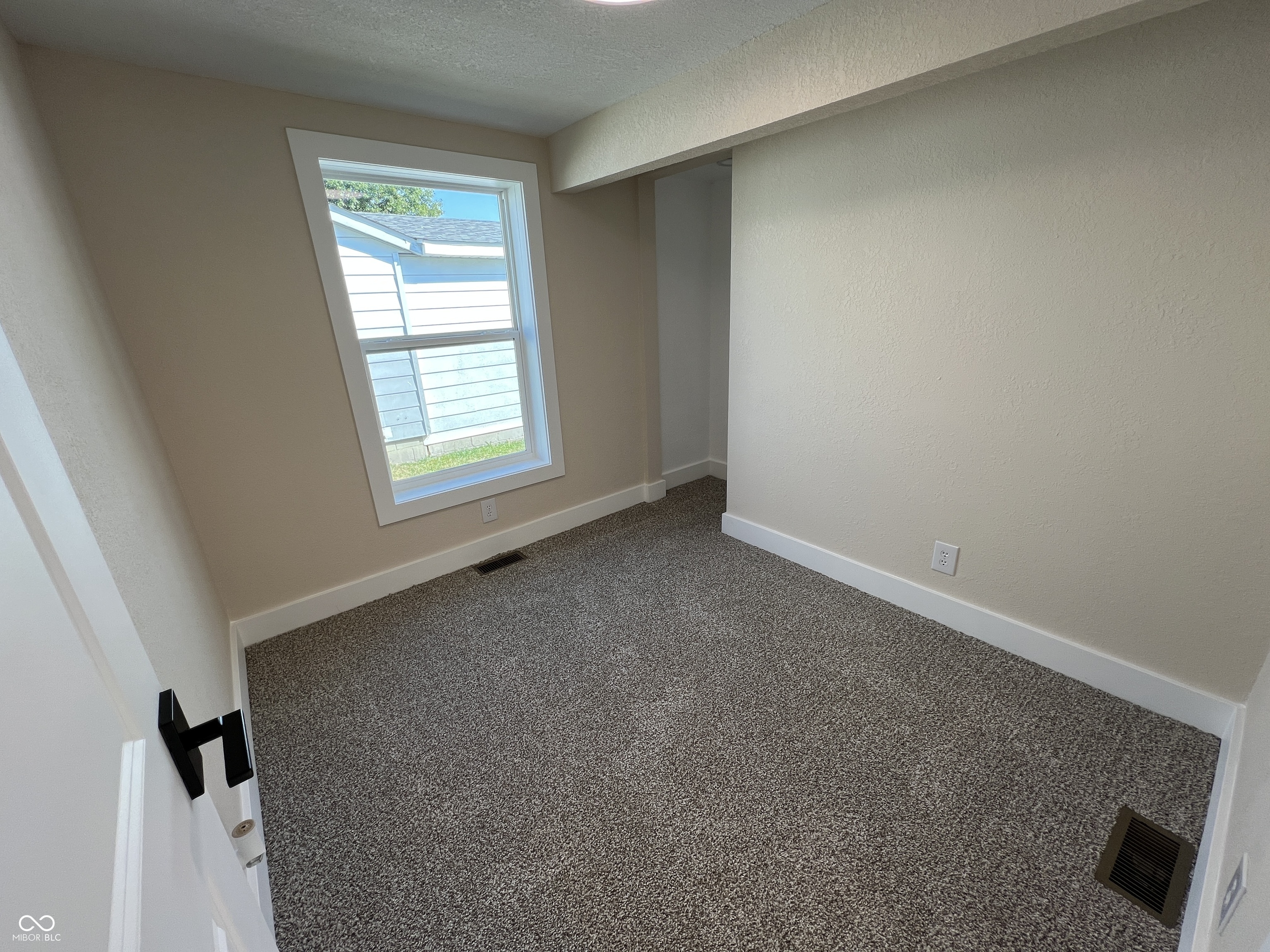 719 North 14th Street Elwood, IN 46036 - Photo 16 of 21