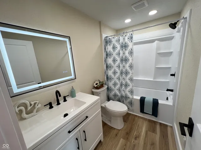 $185,000 | 719 North 14th Street, Elwood, IN 46036