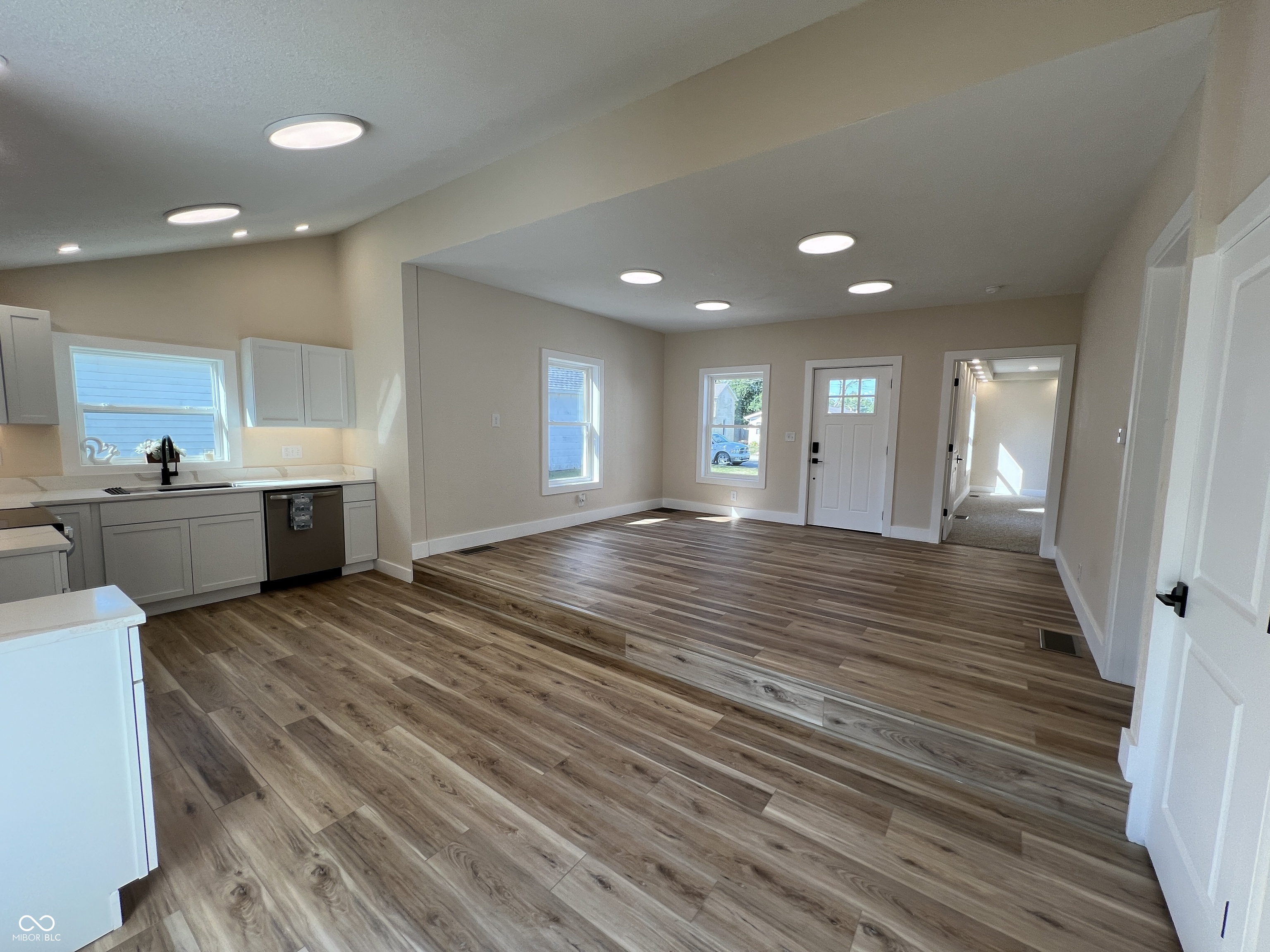 719 North 14th Street Elwood, IN 46036 - Photo 7 of 21