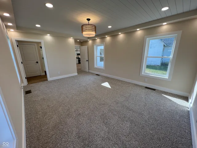 $185,000 | 719 North 14th Street, Elwood, IN 46036