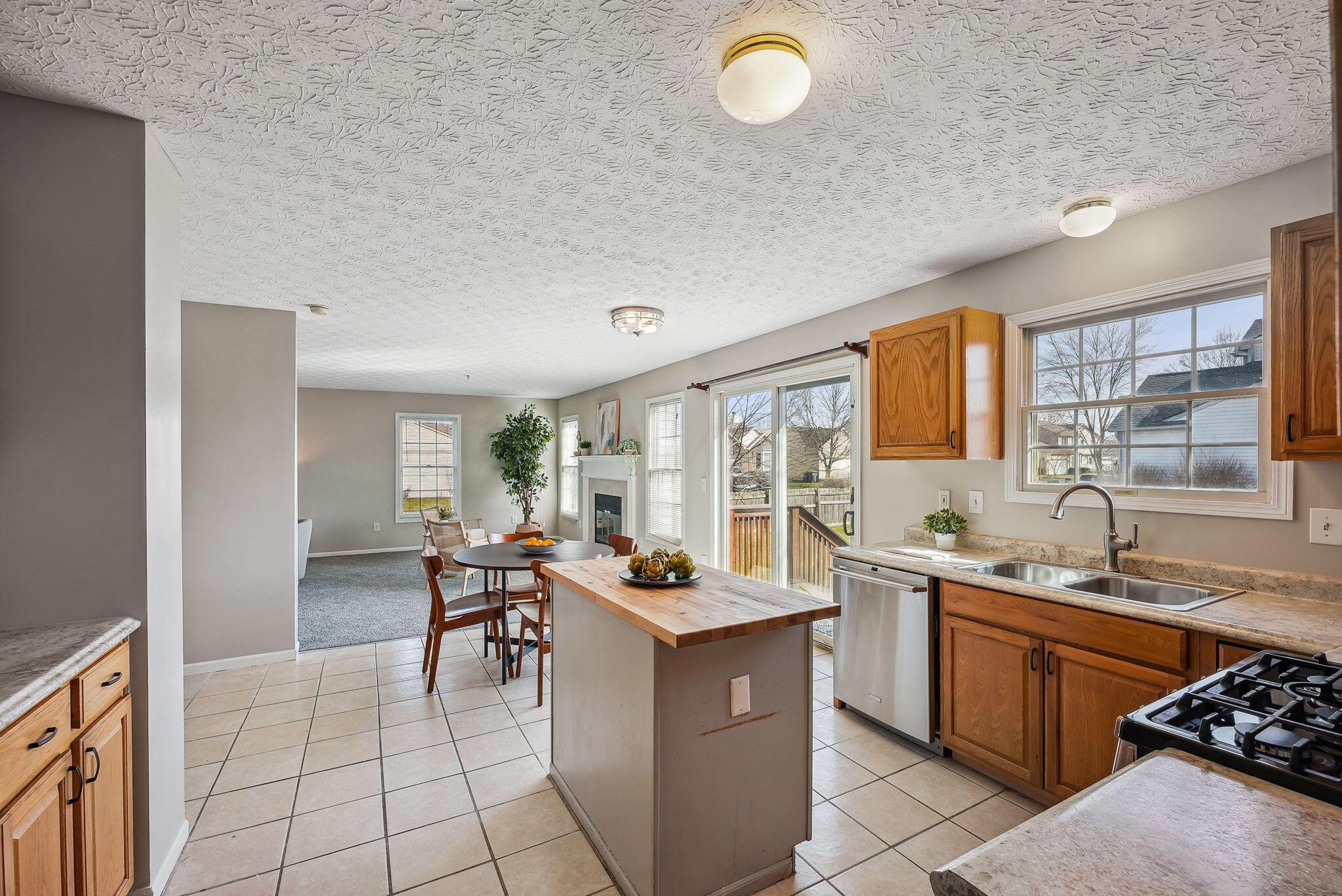 4570 Nickerson Road Columbus, OH 43228 - Photo 16 of 38 14-web-or-mls-4570-nickerson-rd