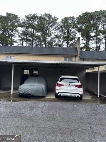 a view of door with outdoor space