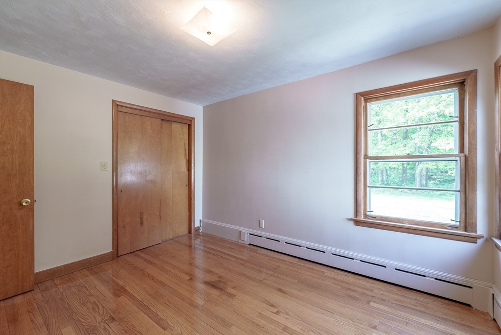 182 R Russell Road Westfield, MA 01085 - Photo 18 of 33 Gallery Image 18