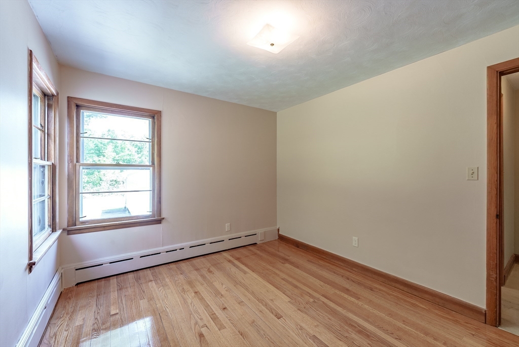 182 R Russell Road Westfield, MA 01085 - Photo 20 of 33 Gallery Image 20