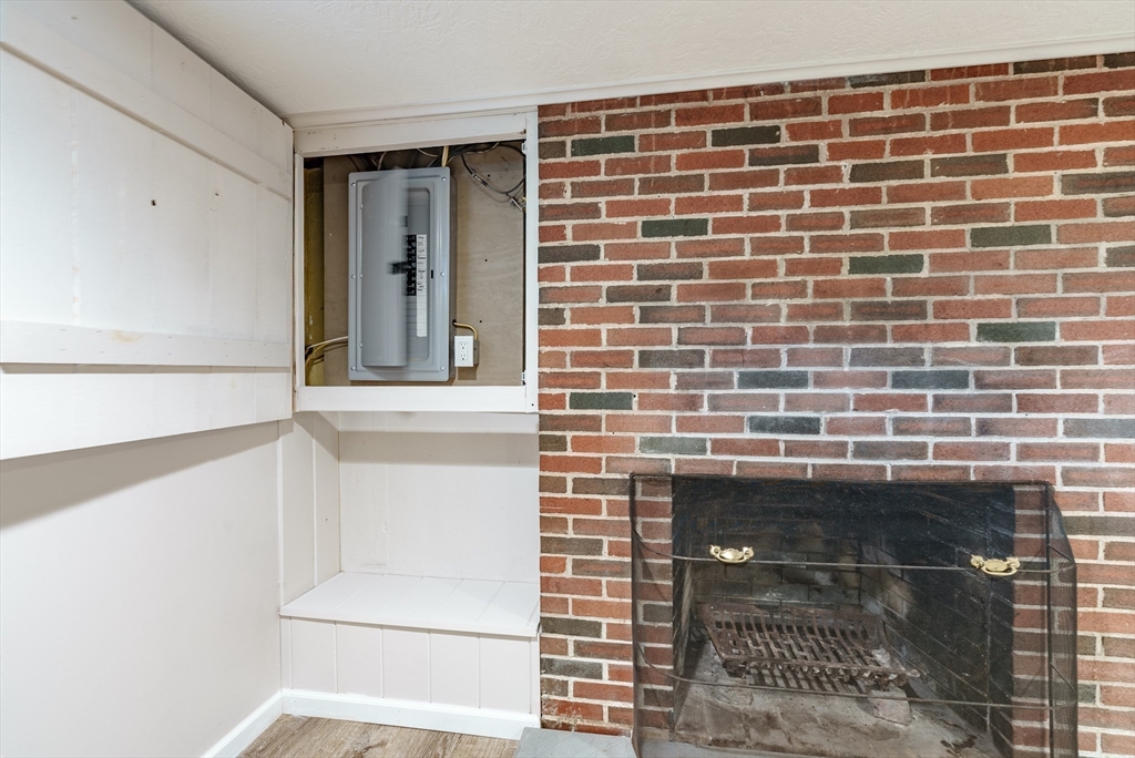 182 R Russell Road Westfield, MA 01085 - Photo 24 of 33 Gallery Image 24