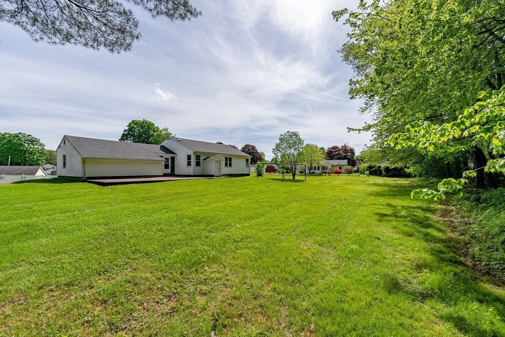 182 R Russell Road Westfield, MA 01085 - Photo 30 of 33 Gallery Image 30