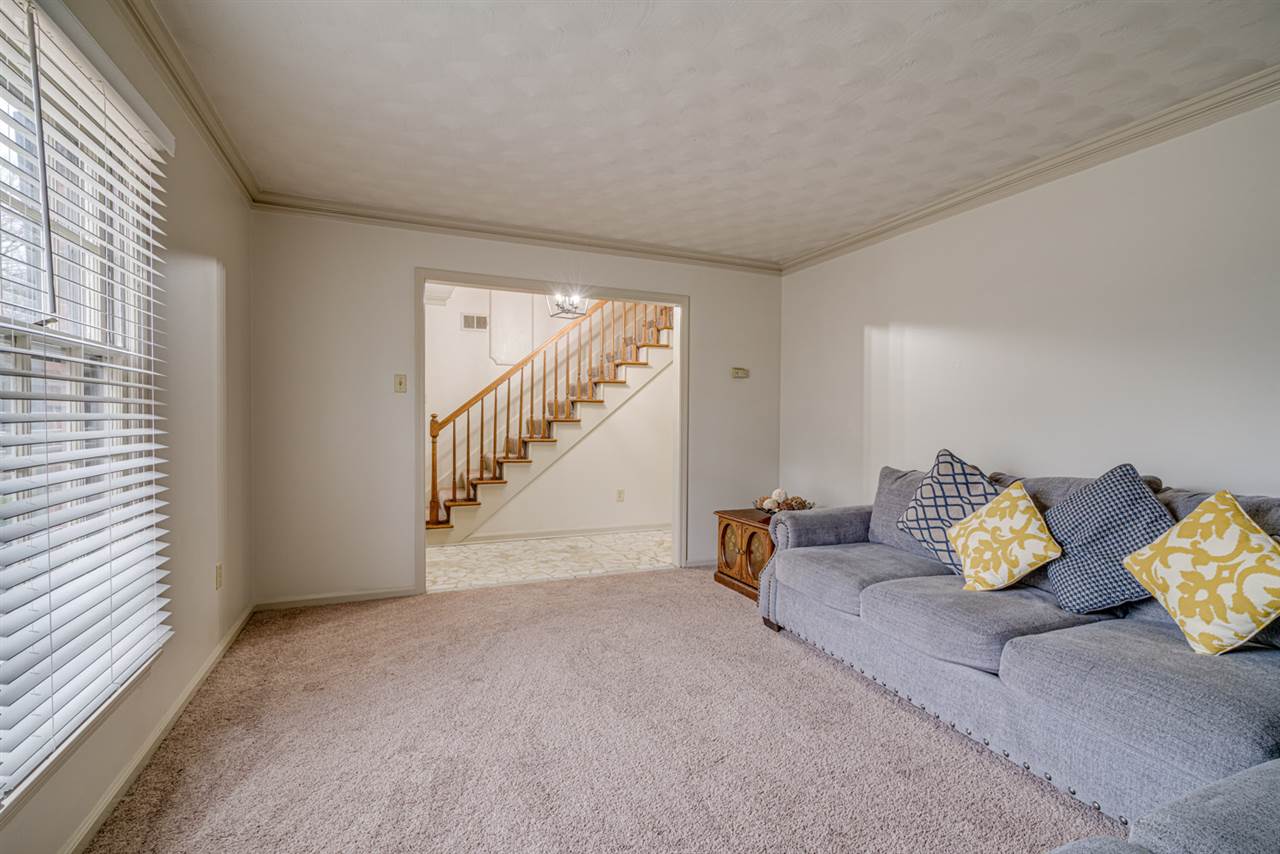 2044 Oakvalley Road Memphis, TN 38116 - Photo 8 of 25 Gallery Image 8
