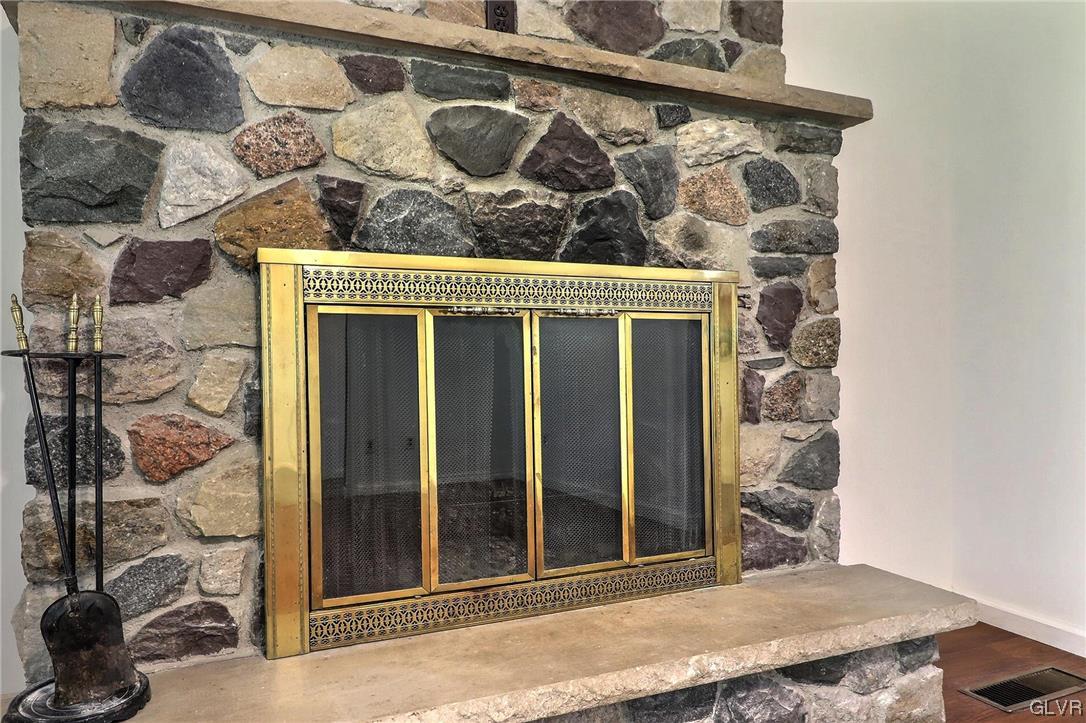 122 James Lane Stroudsburg, PA 18360 - Photo 9 of 50 a view of a door front of a house