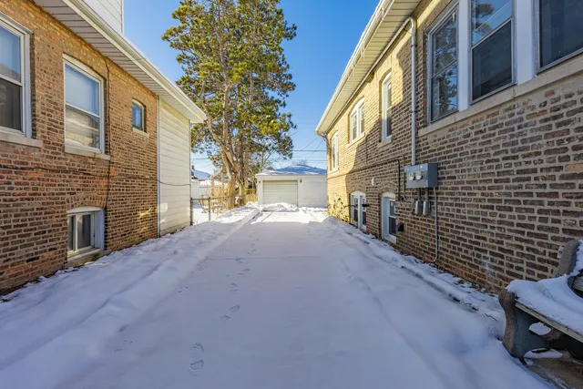 $439,999 | 1630 Highland Avenue, Berwyn, IL 60402