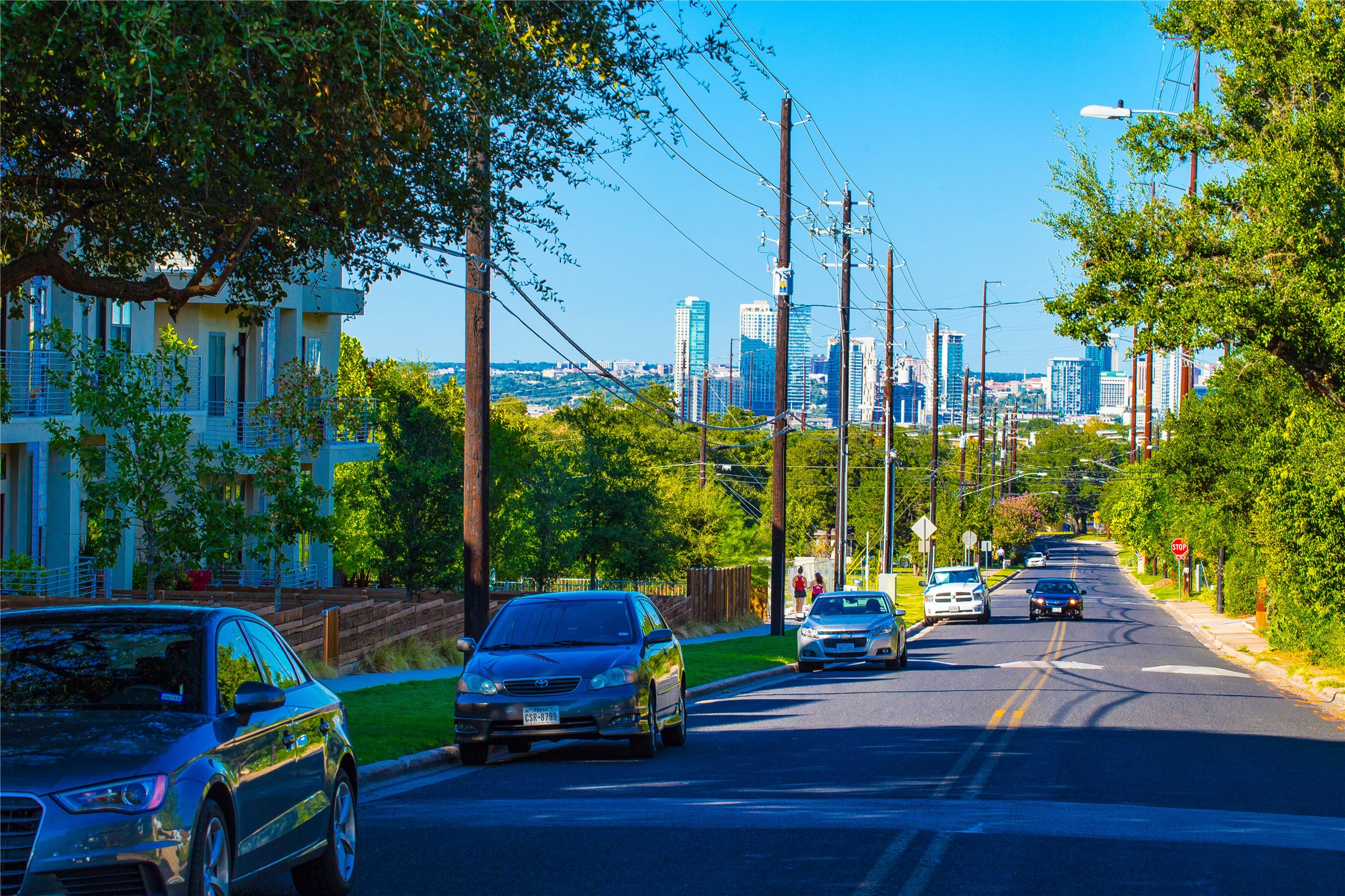 2804 Treble Lane, Unit 902 Austin, TX 78704 - Photo 18 of 18 a view of street with sitting area