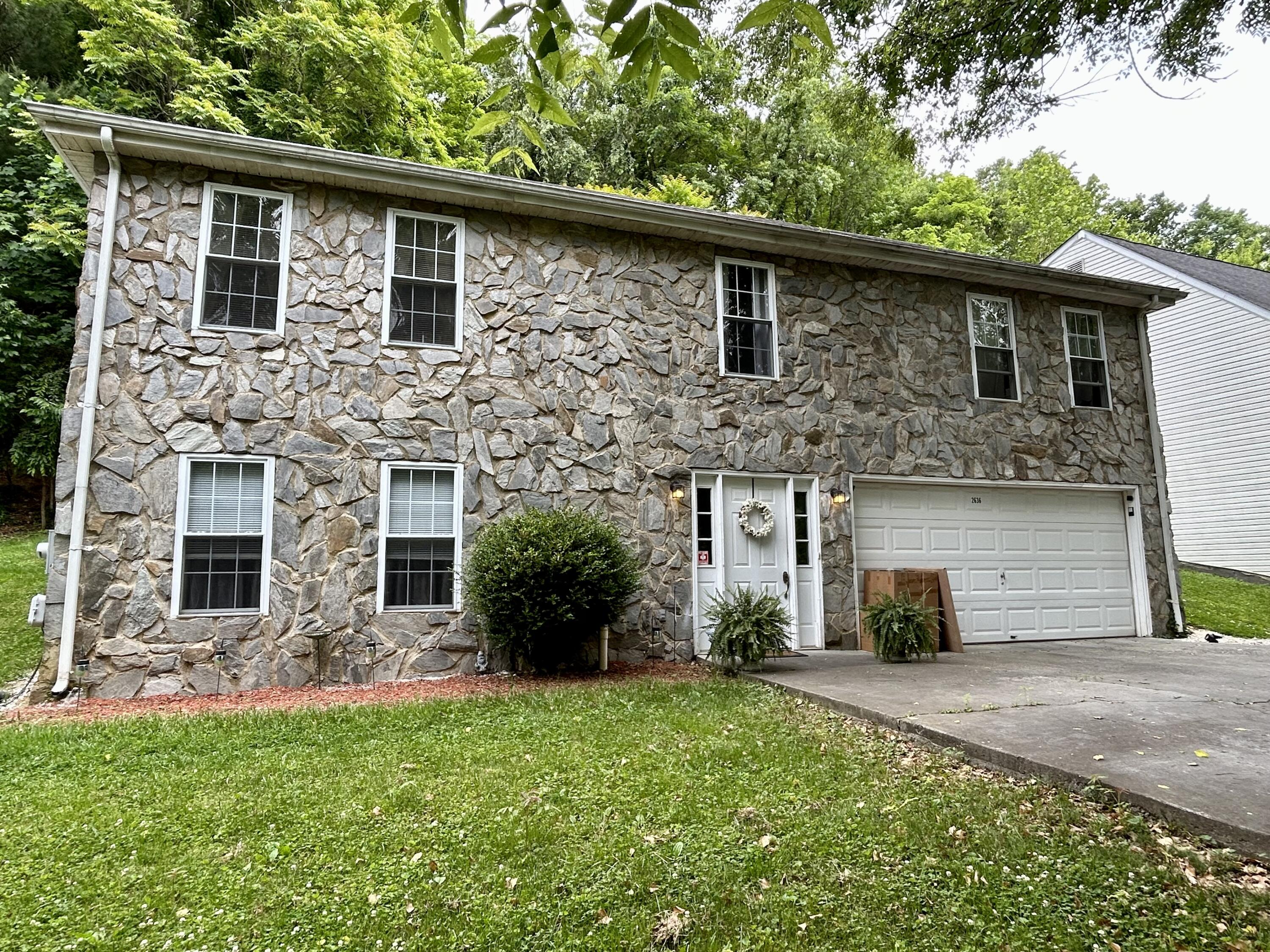 2636 Grandin Road Southwest Roanoke, VA 24015 - Photo 1 of 1 IMG_1503