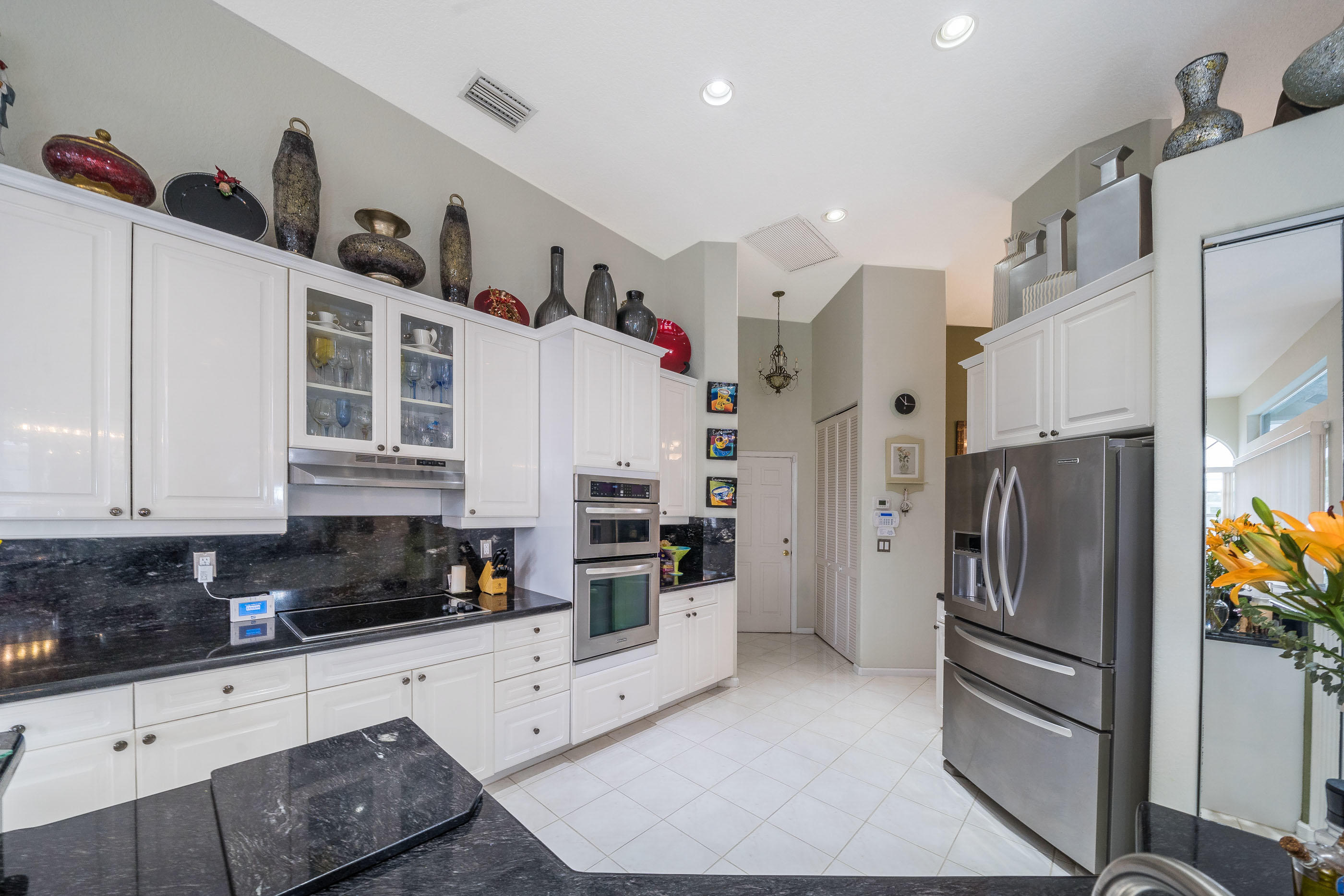 10870 Haydn Drive Boca Raton, FL 33498 - Photo 11 of 49 Kitchen