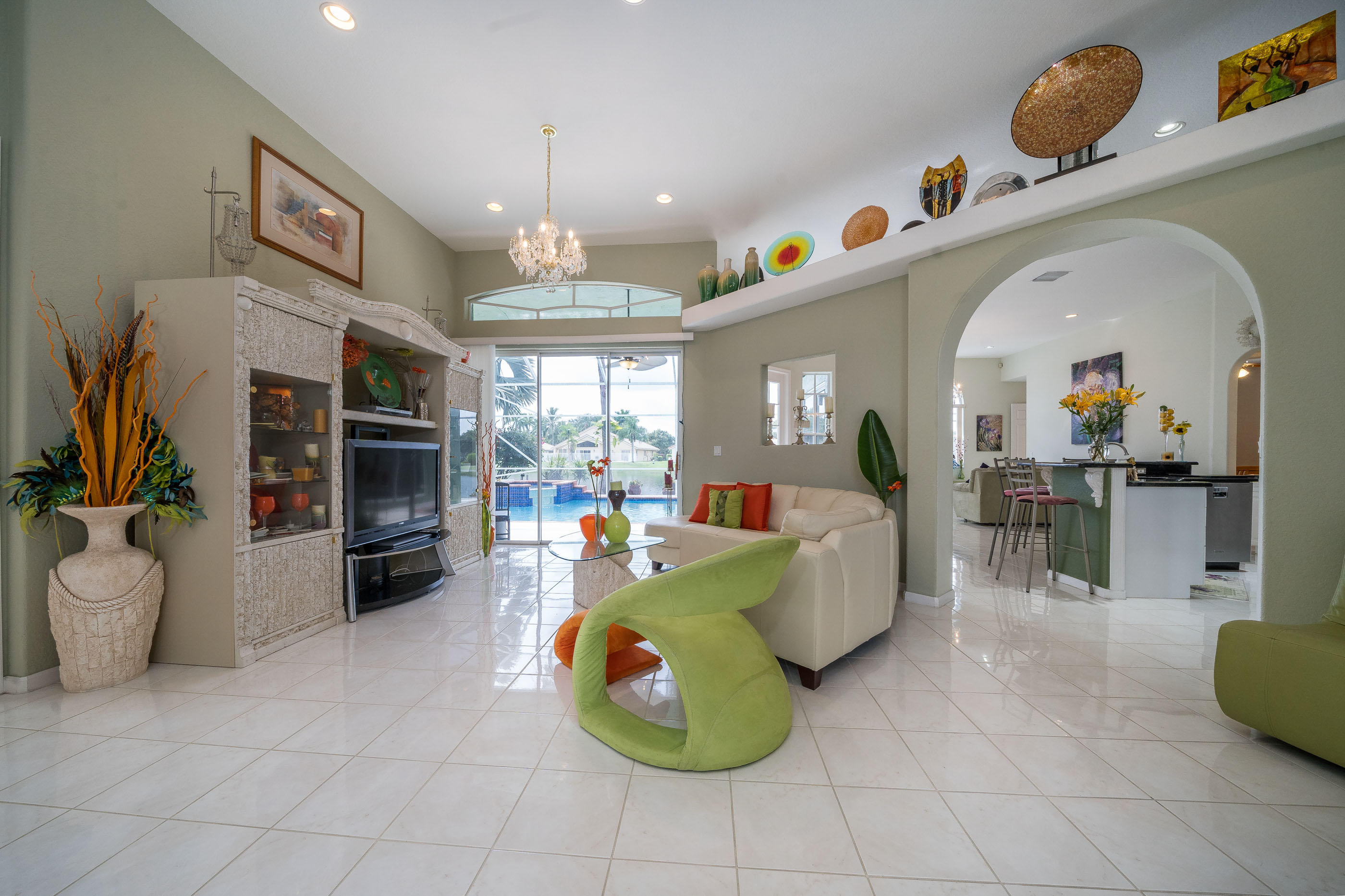 10870 Haydn Drive Boca Raton, FL 33498 - Photo 19 of 49 Living Room