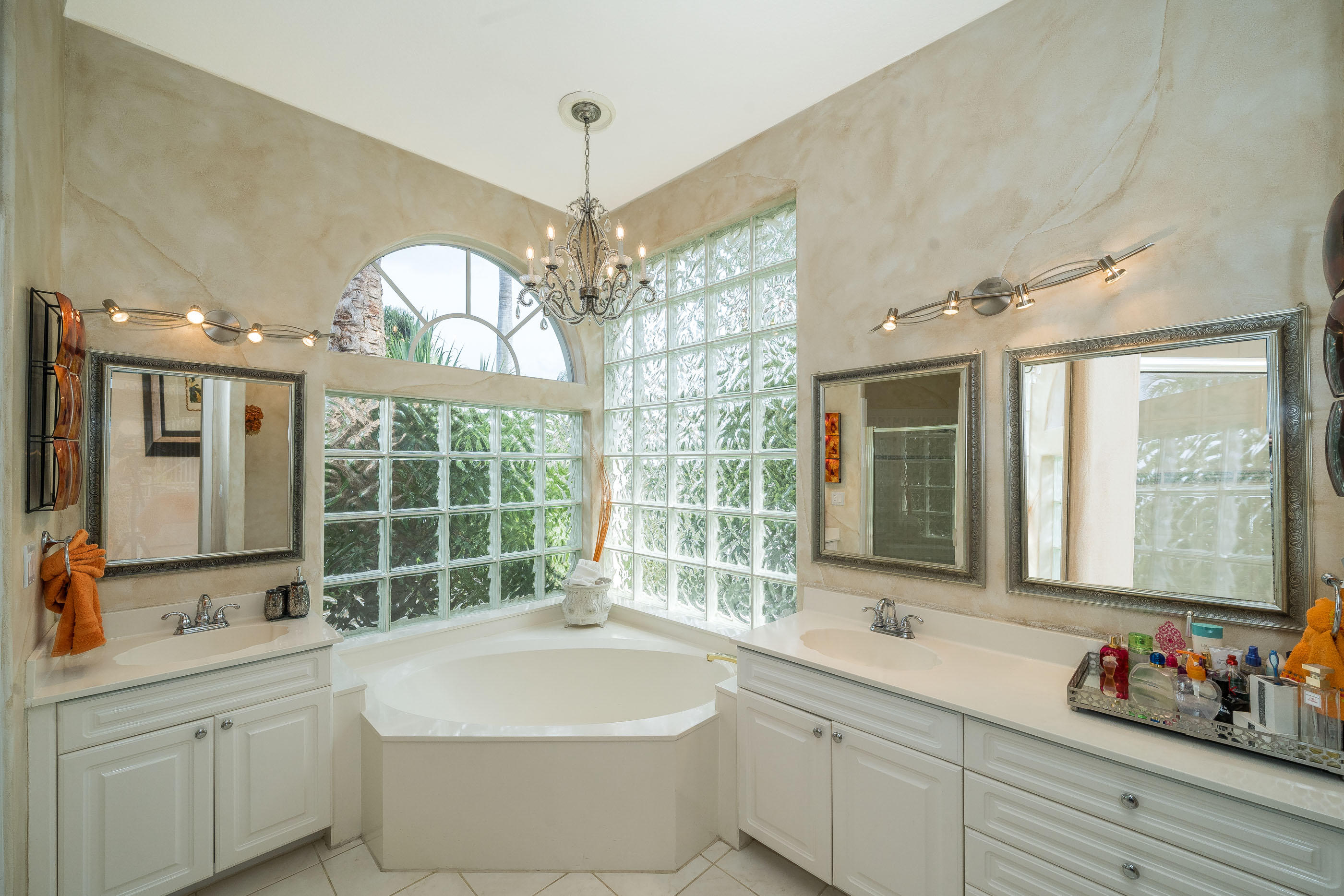 10870 Haydn Drive Boca Raton, FL 33498 - Photo 27 of 49 Master Bath
