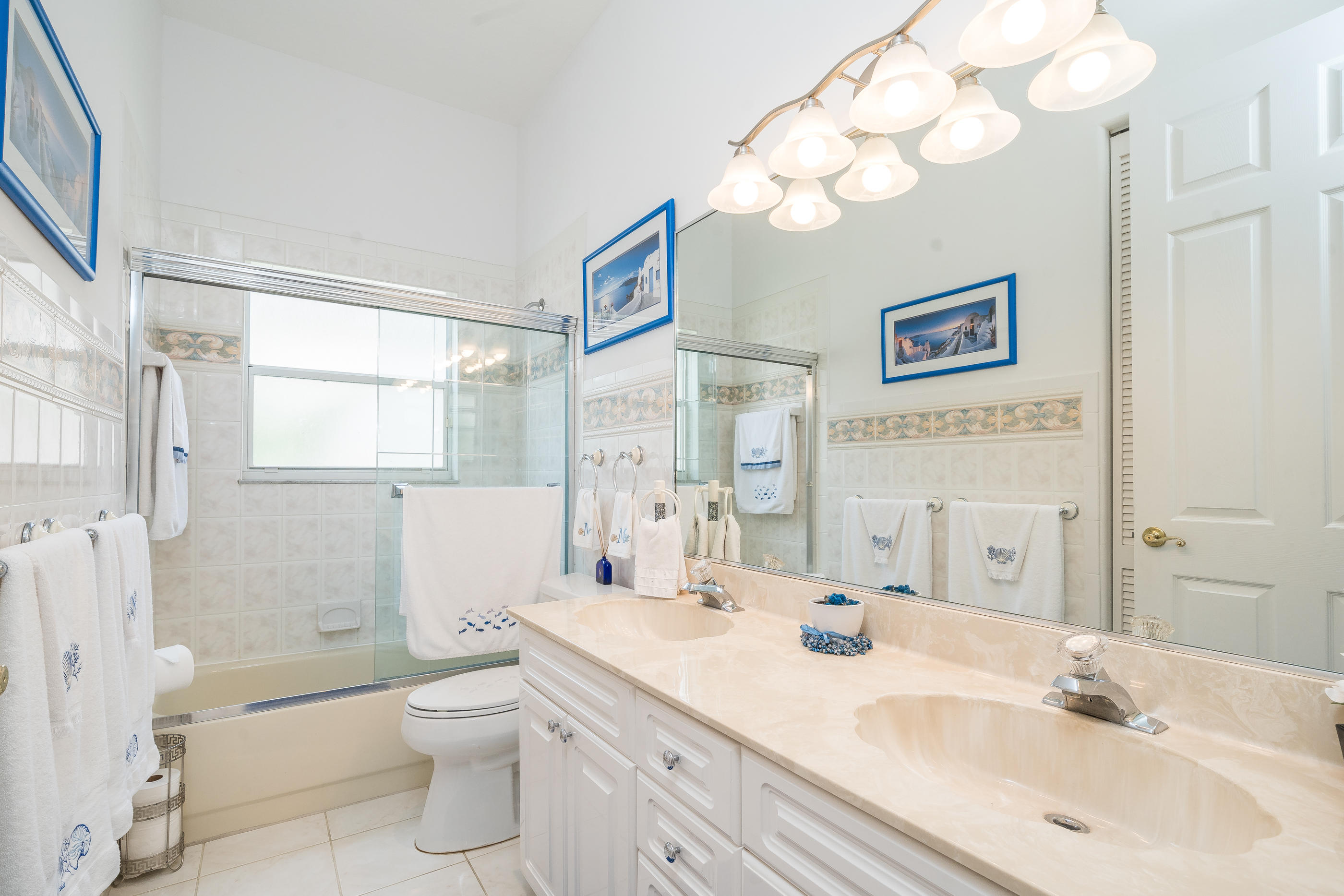 10870 Haydn Drive Boca Raton, FL 33498 - Photo 31 of 49 Full Bath #2